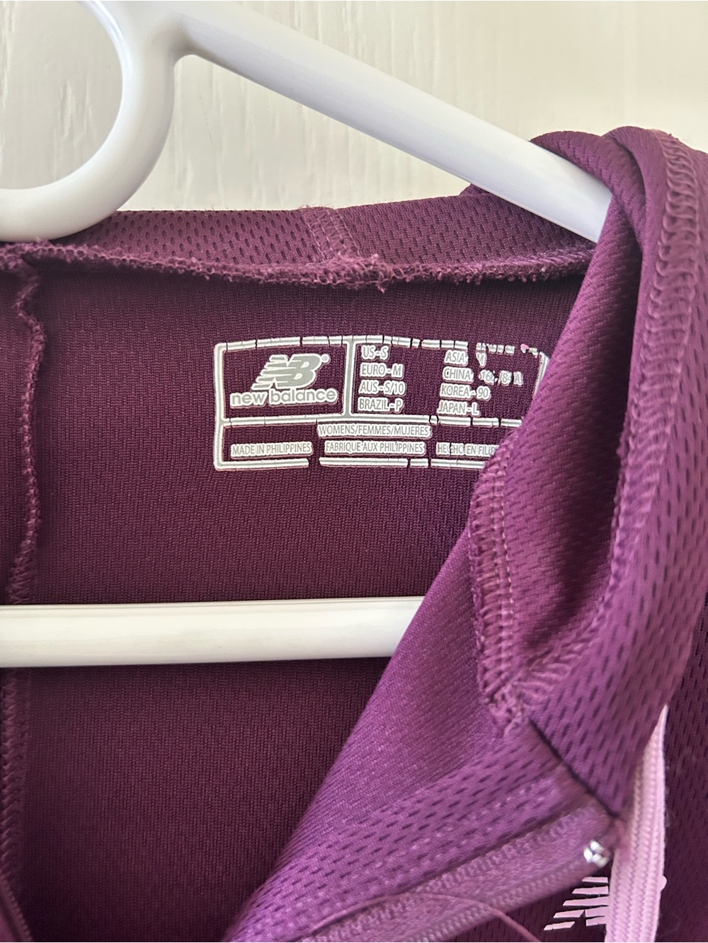 New Balance Purple Lightweight Athletic Zip Up Hoodie Small - Picture 4 of 7
